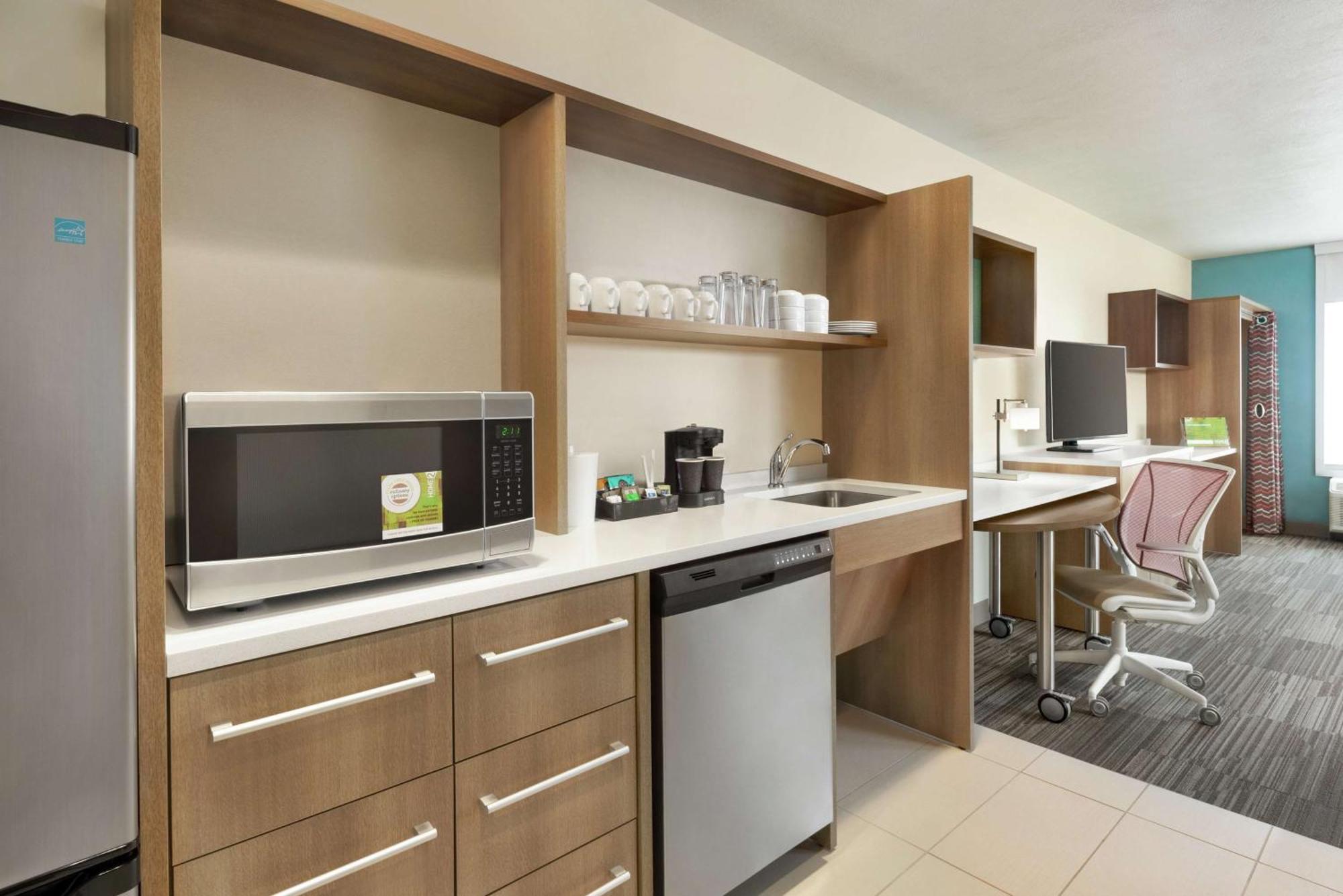 Home2 Suites By Hilton Bismarck Exteriör bild