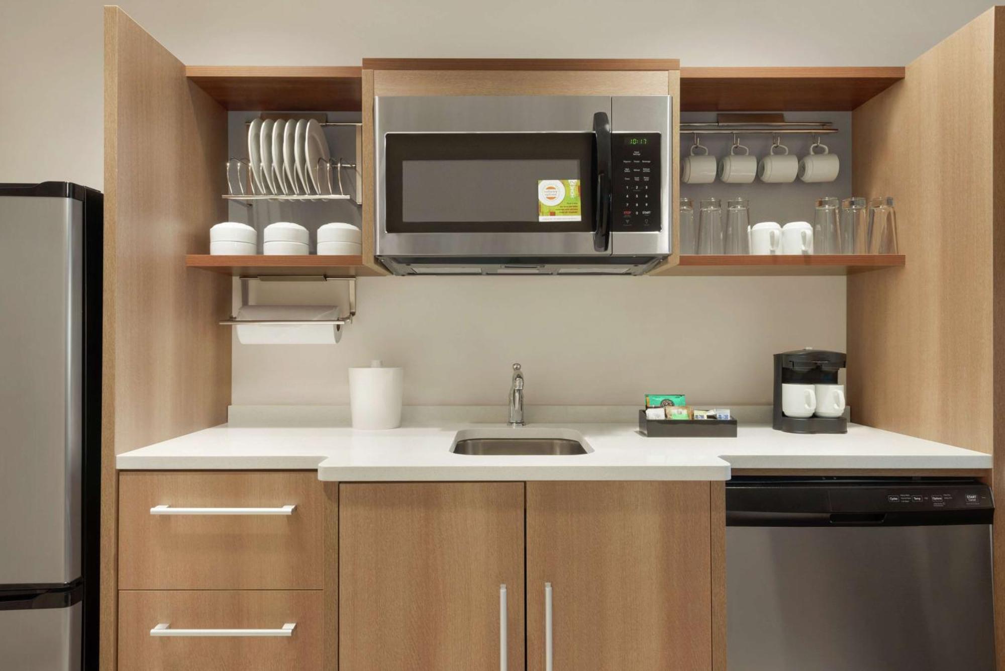 Home2 Suites By Hilton Bismarck Exteriör bild